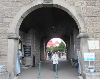 �]�s����������