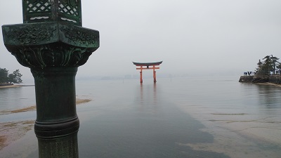 �����_�Ђ̑咹��