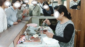 �j�����p