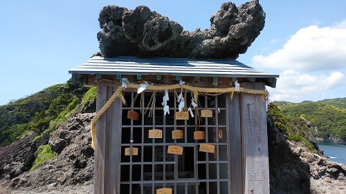 �V�����̍œ�[�ɂ���F��_��12:20