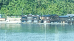 �ό��D���猩���M��