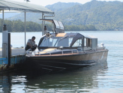 ���[�^�[�{�[�g